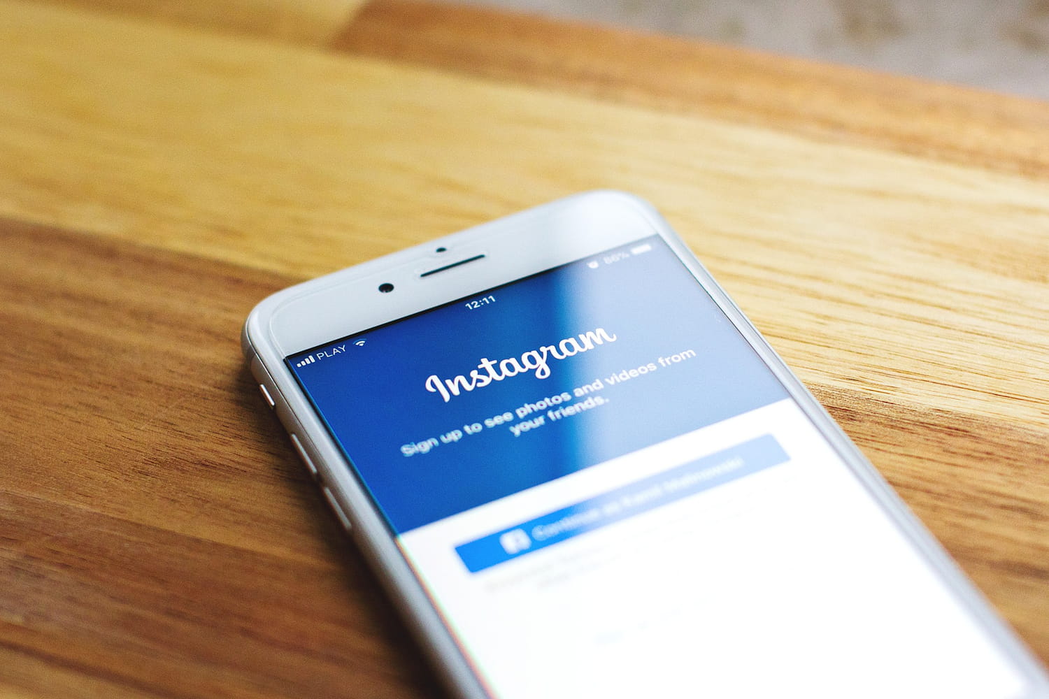 Recover Instagram account: without password, using Facebook - Vimarsana News